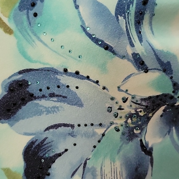 ALFRED DUNNER BEAUTIFUL FLORAL TOP....LARGE - Picture 8 of 13